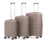 ⁦סט מזוודות קשיחות בלתי שבירות 3 יח' Swiss Voyager Armor בצבע שמפנייה – גדלים 20/24/28 אינץ⁩ – תמונה ⁦2⁩